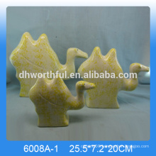 Personalized ceramic camel statue,ceramic camel decoration for wholesale